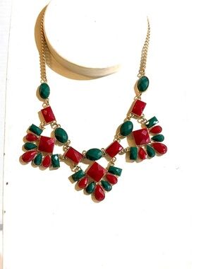 Fashion Jewelry Gold-Tone Necklace with Red and Green Stones